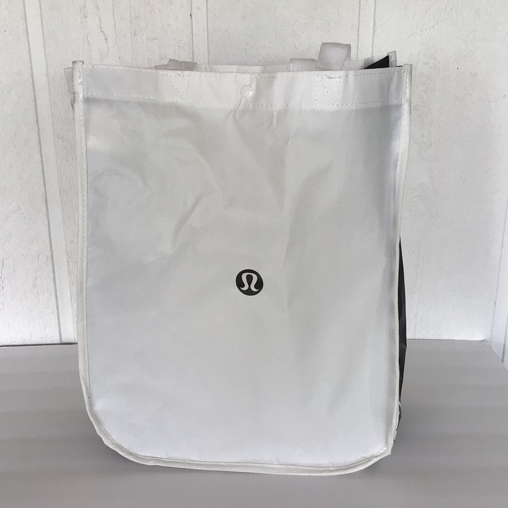 LULULEMON LARGE REUSABLE BLACK AND WHITE TOTE BAG